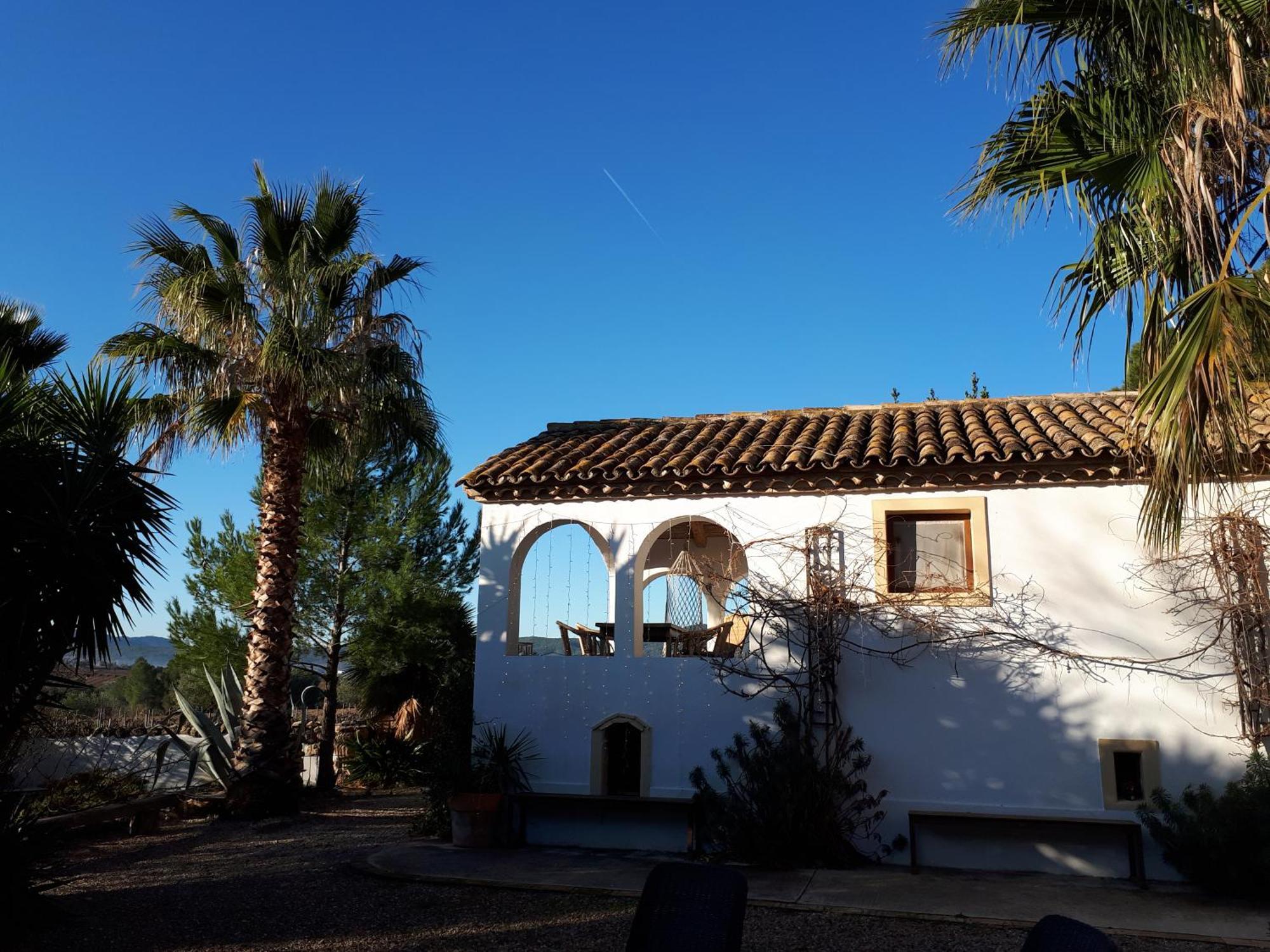 Cal Pau Cruset Guest House Torrellas de Foix Exterior photo
